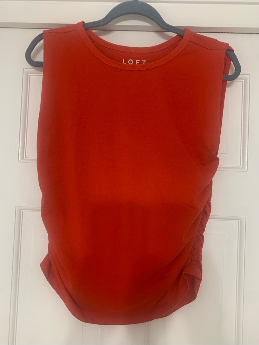 LOFT Bright Red Sleeveless Ruched-Side Tank - size Large